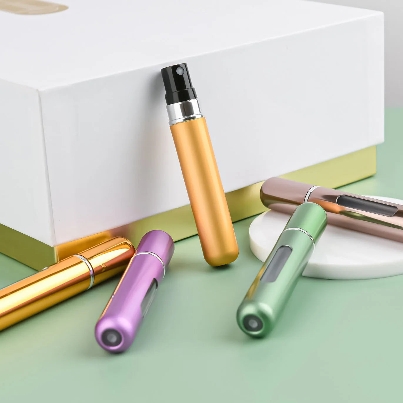 mini perfume bottle with spray